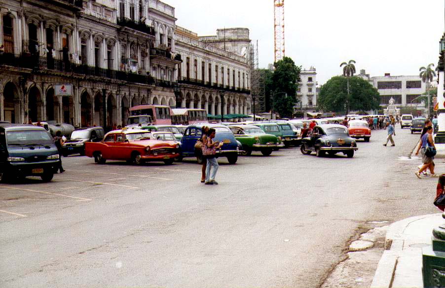 019 - Paseo Marti.jpg